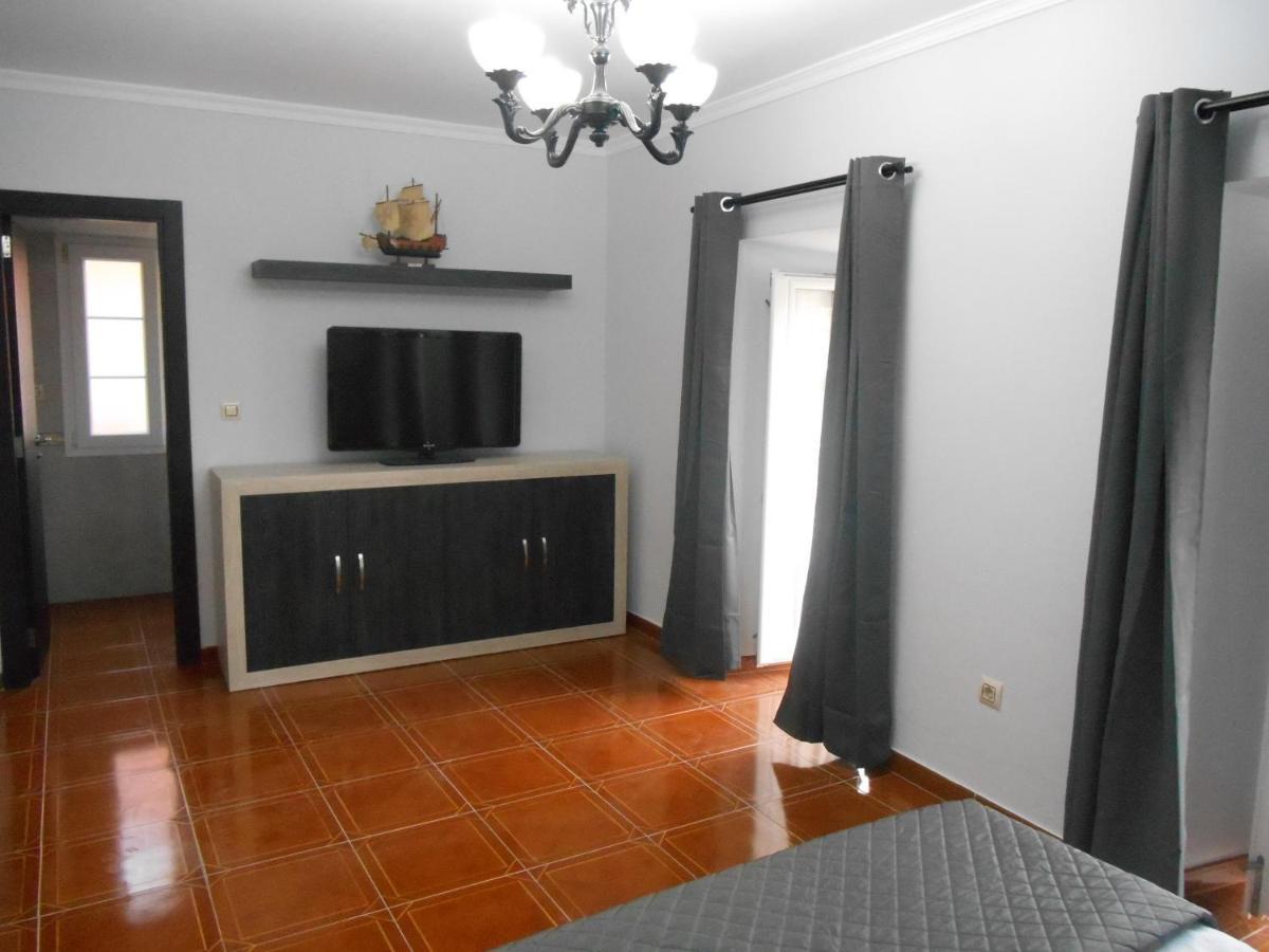 A Caramina Villa กามาริญาส ภายนอก รูปภาพ